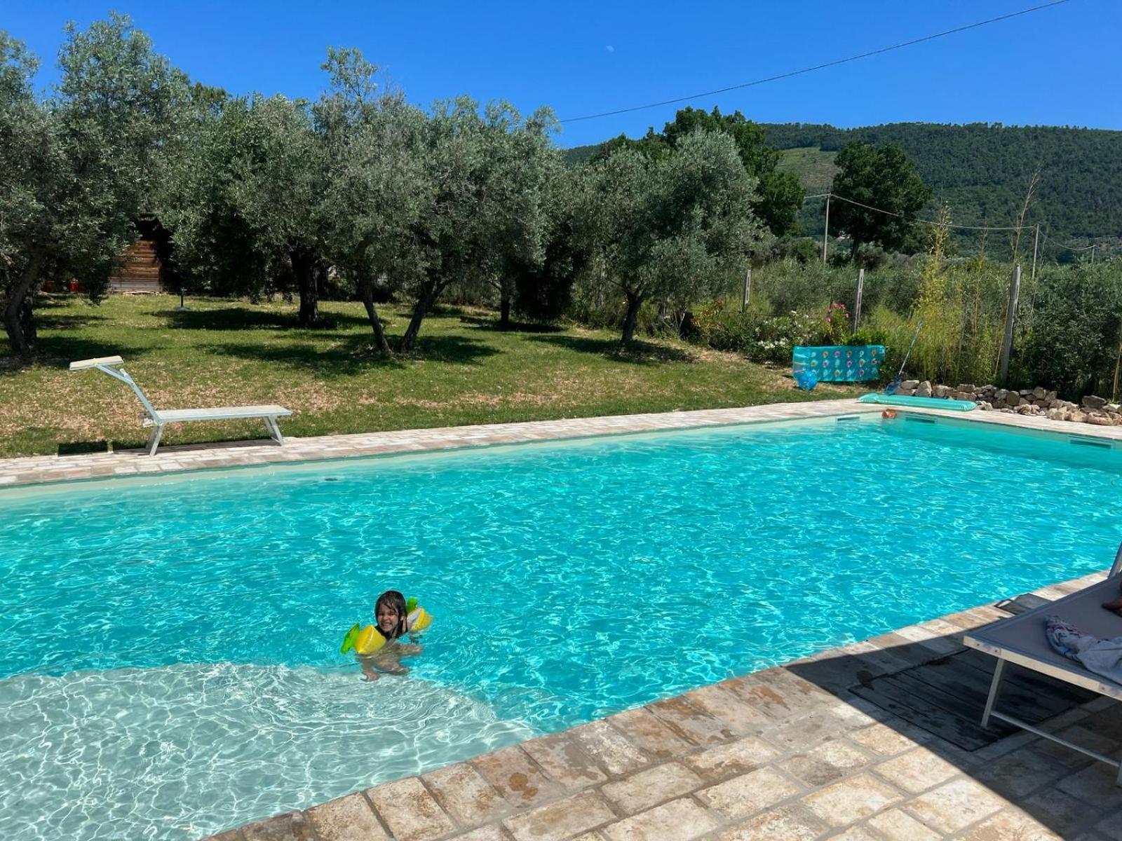 Agriturismo Uliveto Benedetti スポレート エクステリア 写真