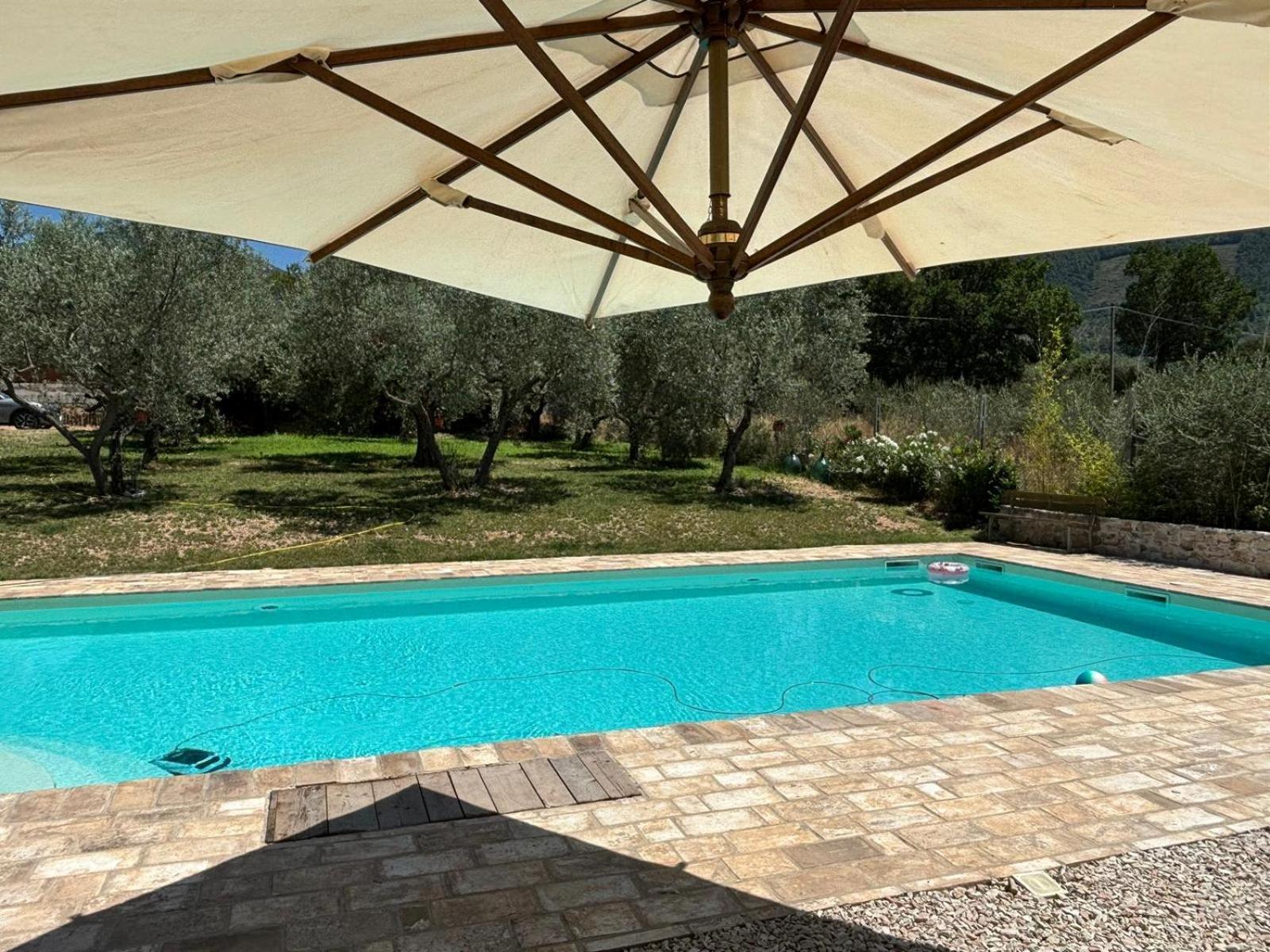 Agriturismo Uliveto Benedetti スポレート エクステリア 写真